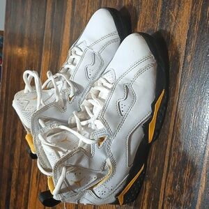 Jordan Kids Shoes White and Yellow High-Top Sneakers